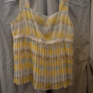 Pleated top, size 4